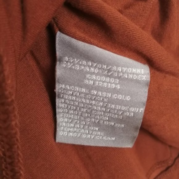 Jana Brown Scoop-Neck Ribbed Tank Top - Picture 7 of 9